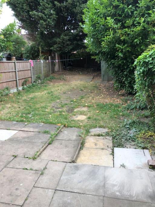 Lovely 3 Bedroom Entire Home With Street Parking - Close To Nec, Bhx Airport - Sleeps 6 Guests Ideal For Contractors & Families Birmingham Kültér fotó